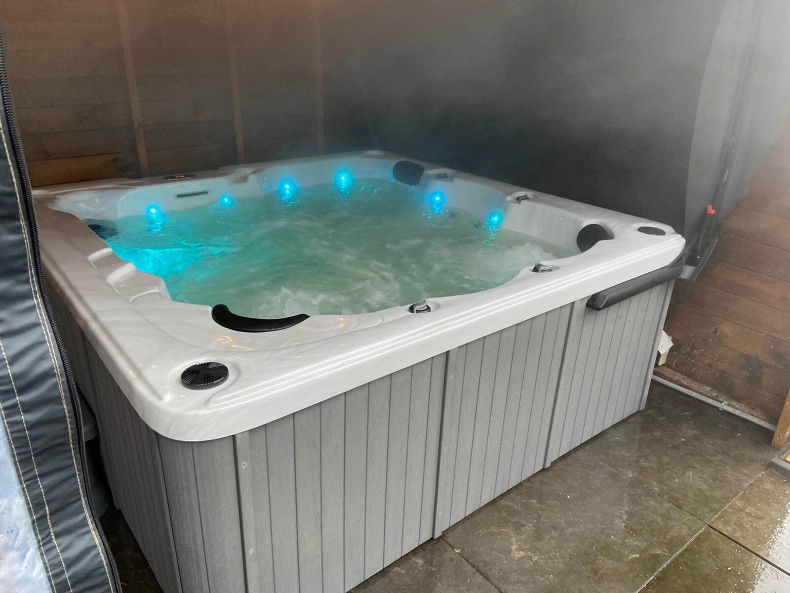 geboren Doelwit Ster Waar kan ik mijn jacuzzi verkopen | Spa Verkopen